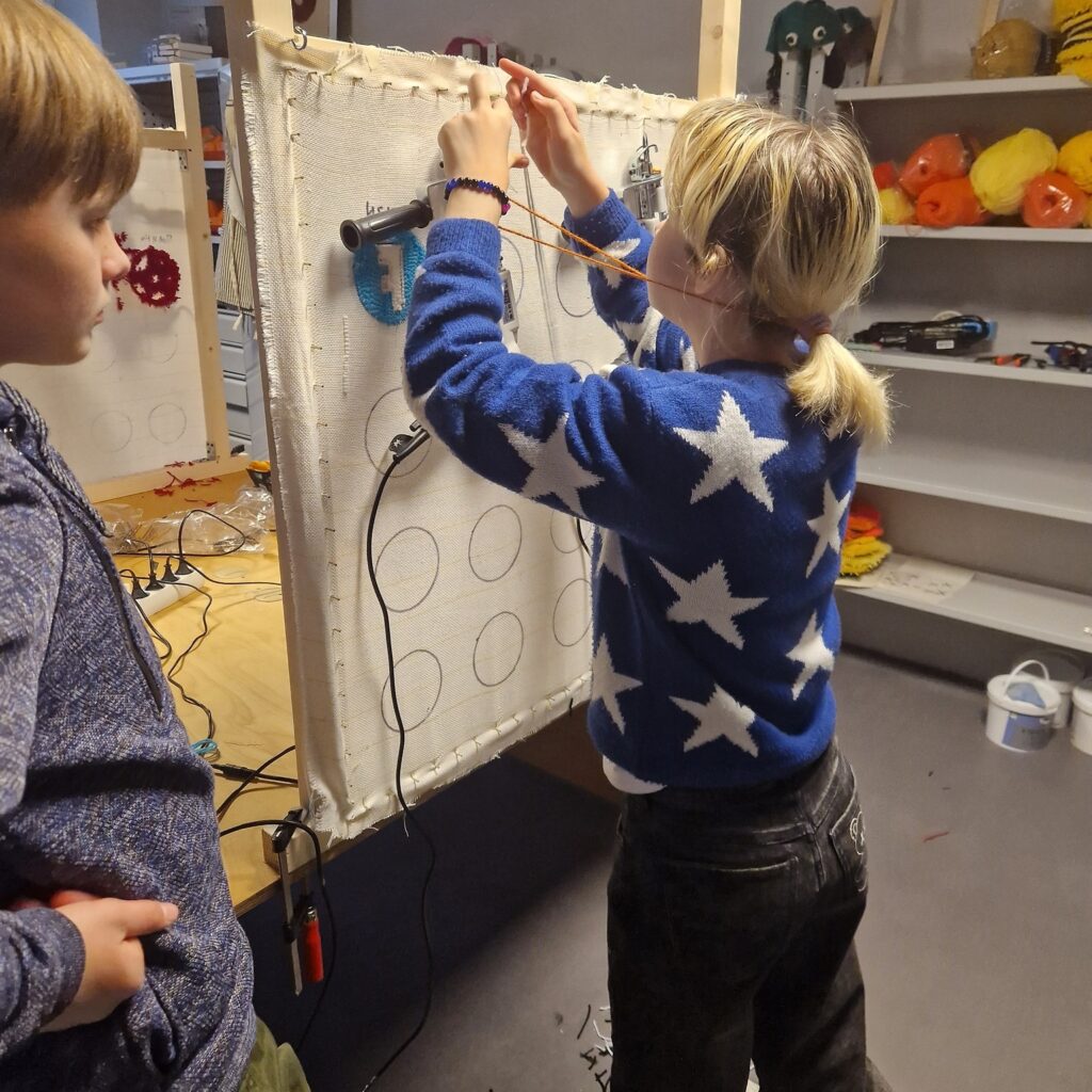 7b klasės nuotykiai Visagino Inovacijų klasteryje