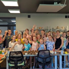 Kūryba, kuri suartina: ypatingų svečių viešnagė klasteryje